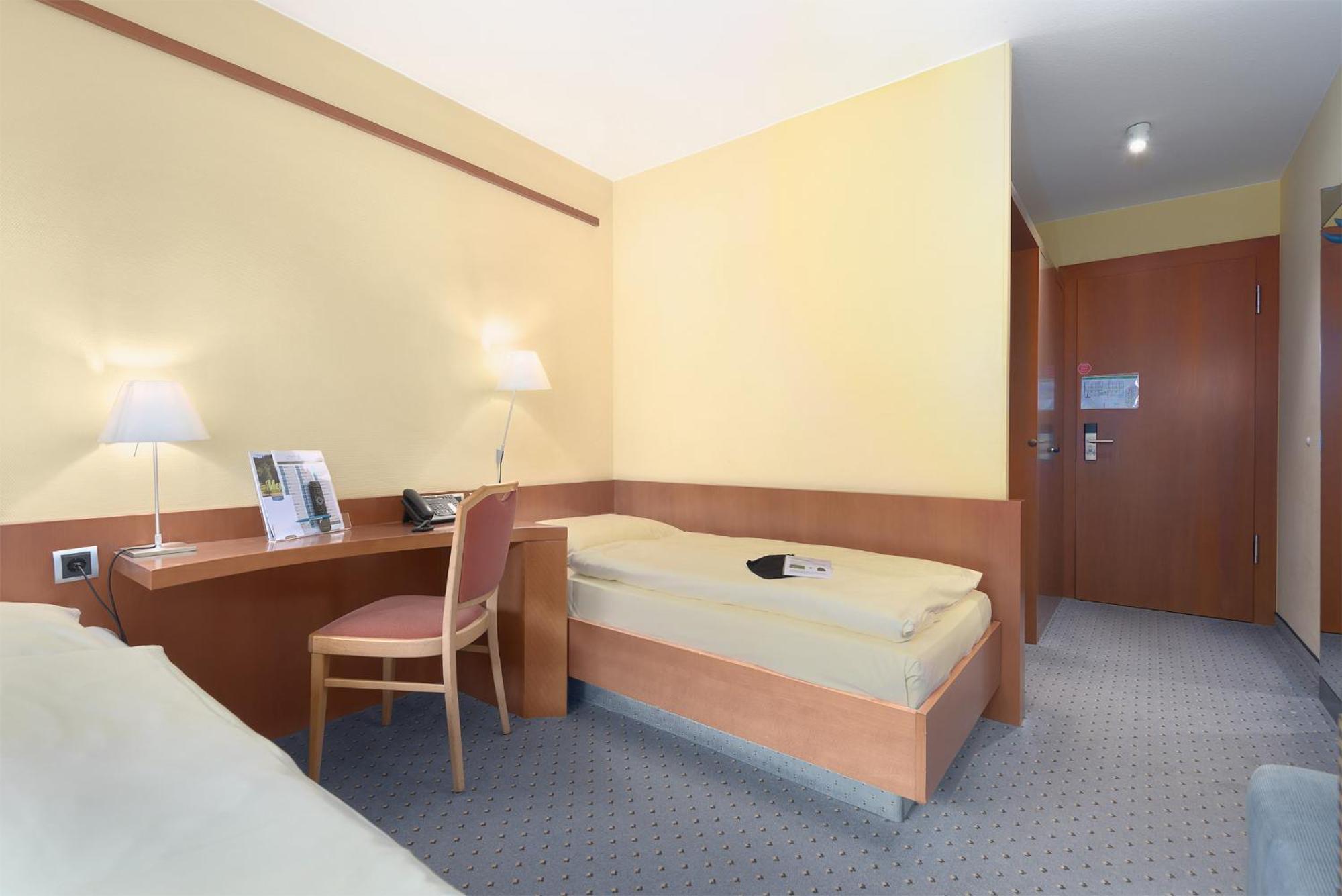 באד סודן-סאלמינסטר Trip Inn Landhotel Badsoden-Salmuenster מראה חיצוני תמונה